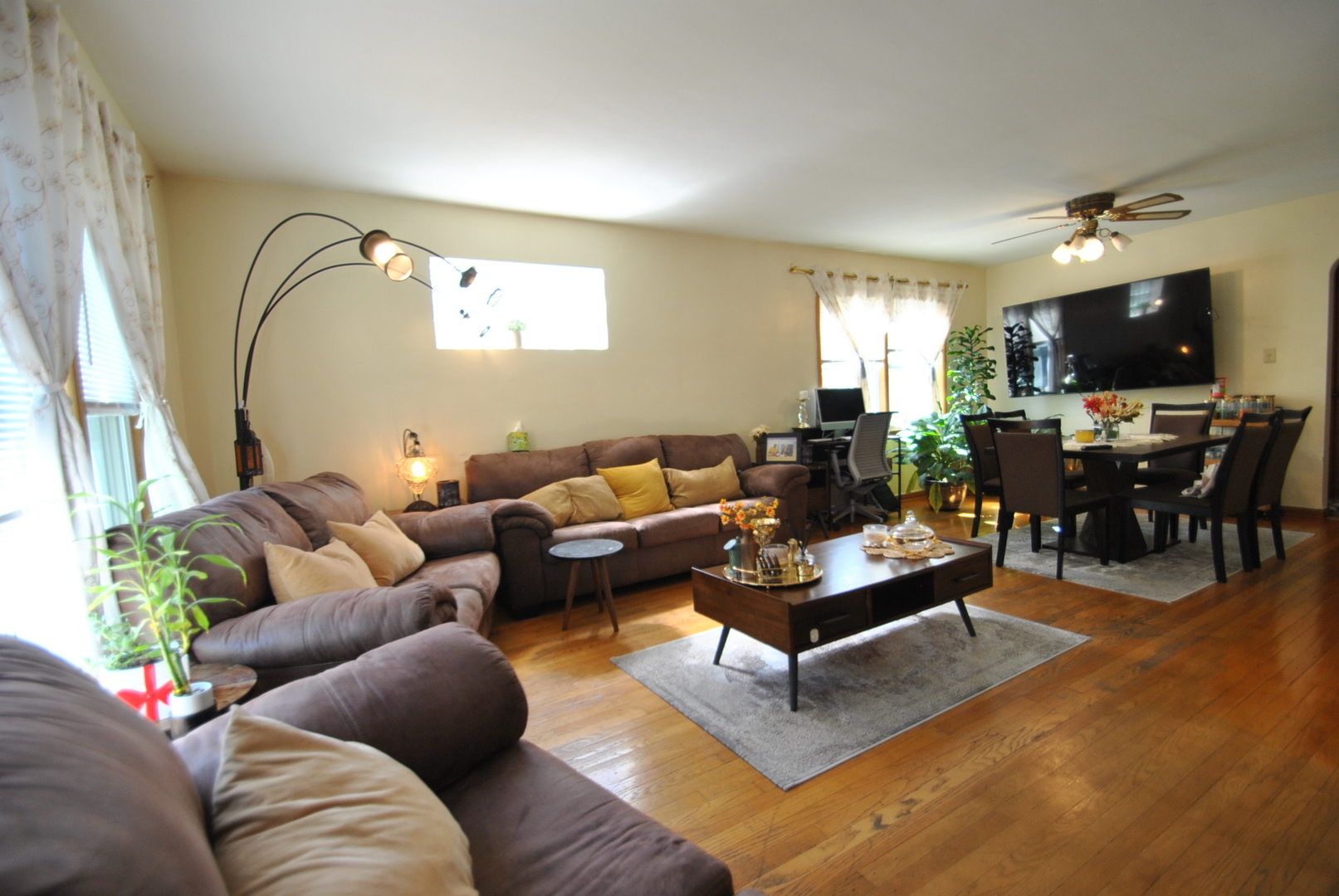 4916 W Montrose Avenue Property Photo 20
