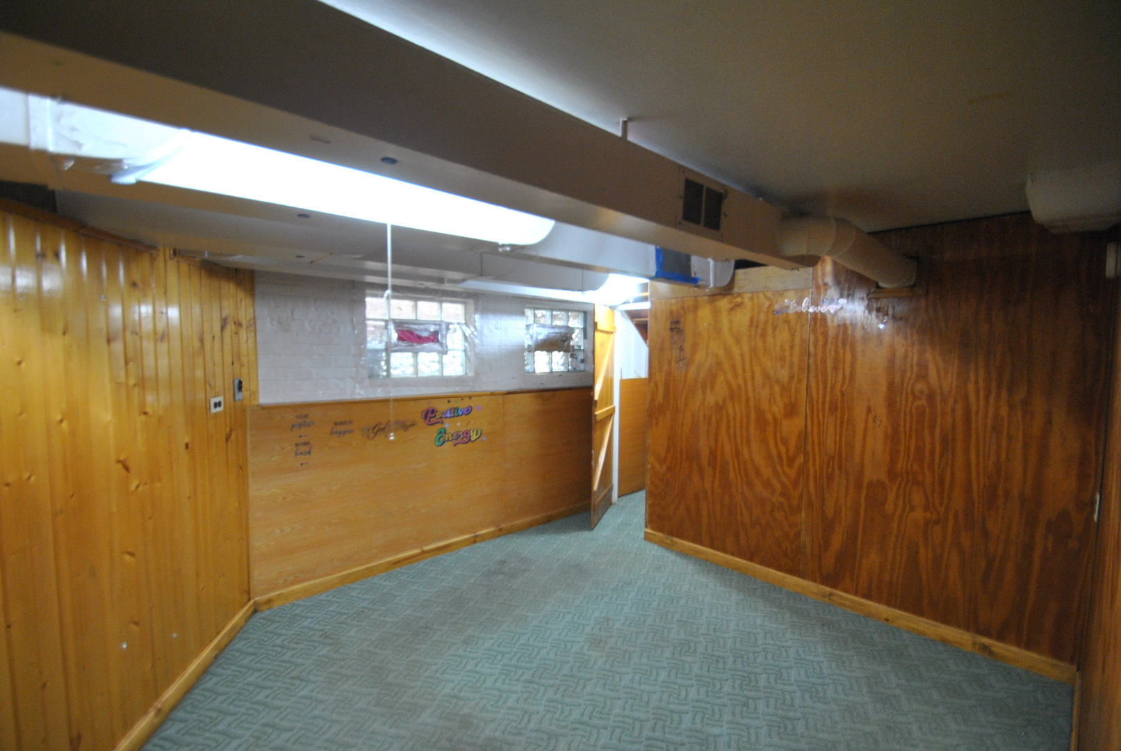 4916 W Montrose Avenue Property Photo 29