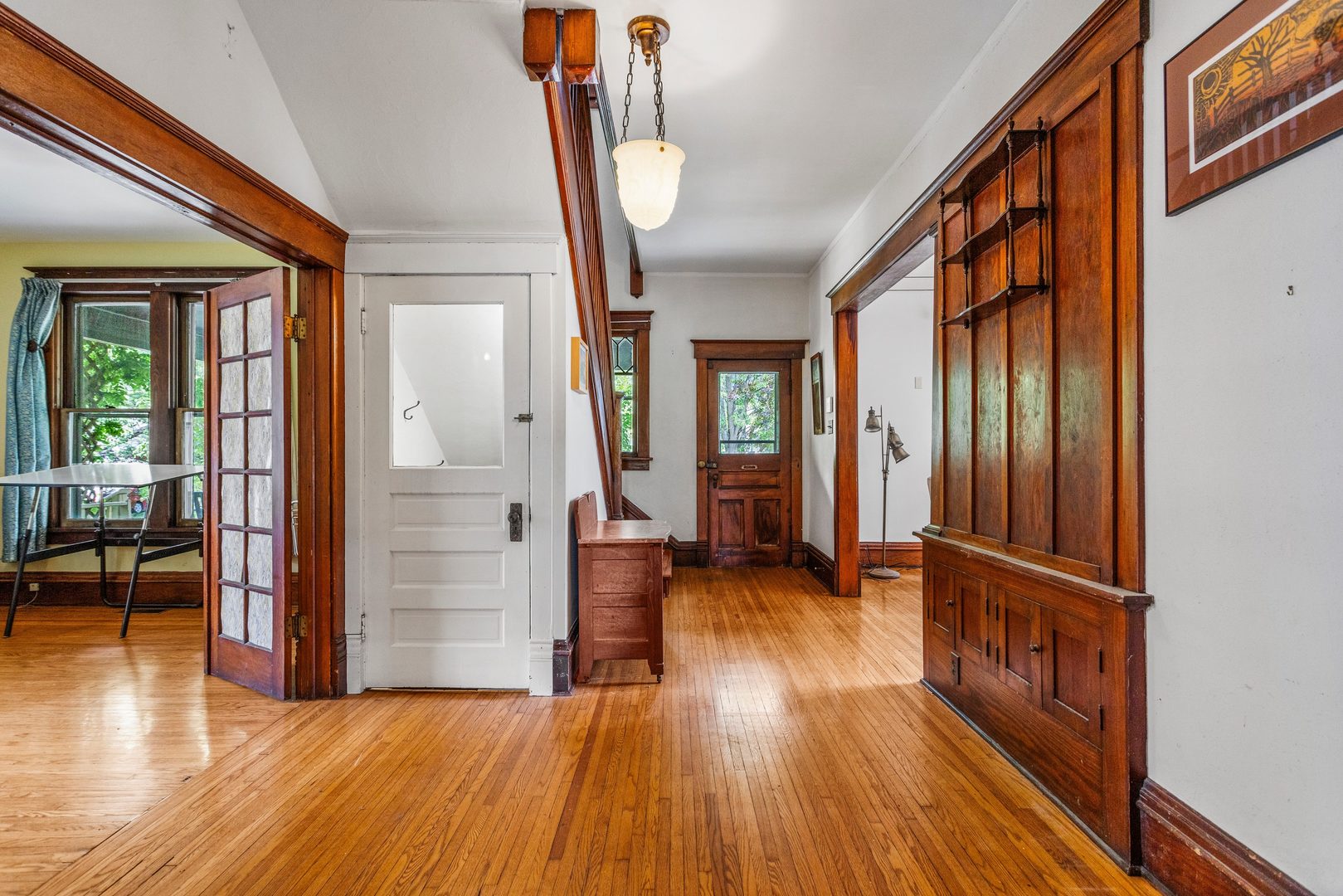305 W. Illinois Street Property Photo 6