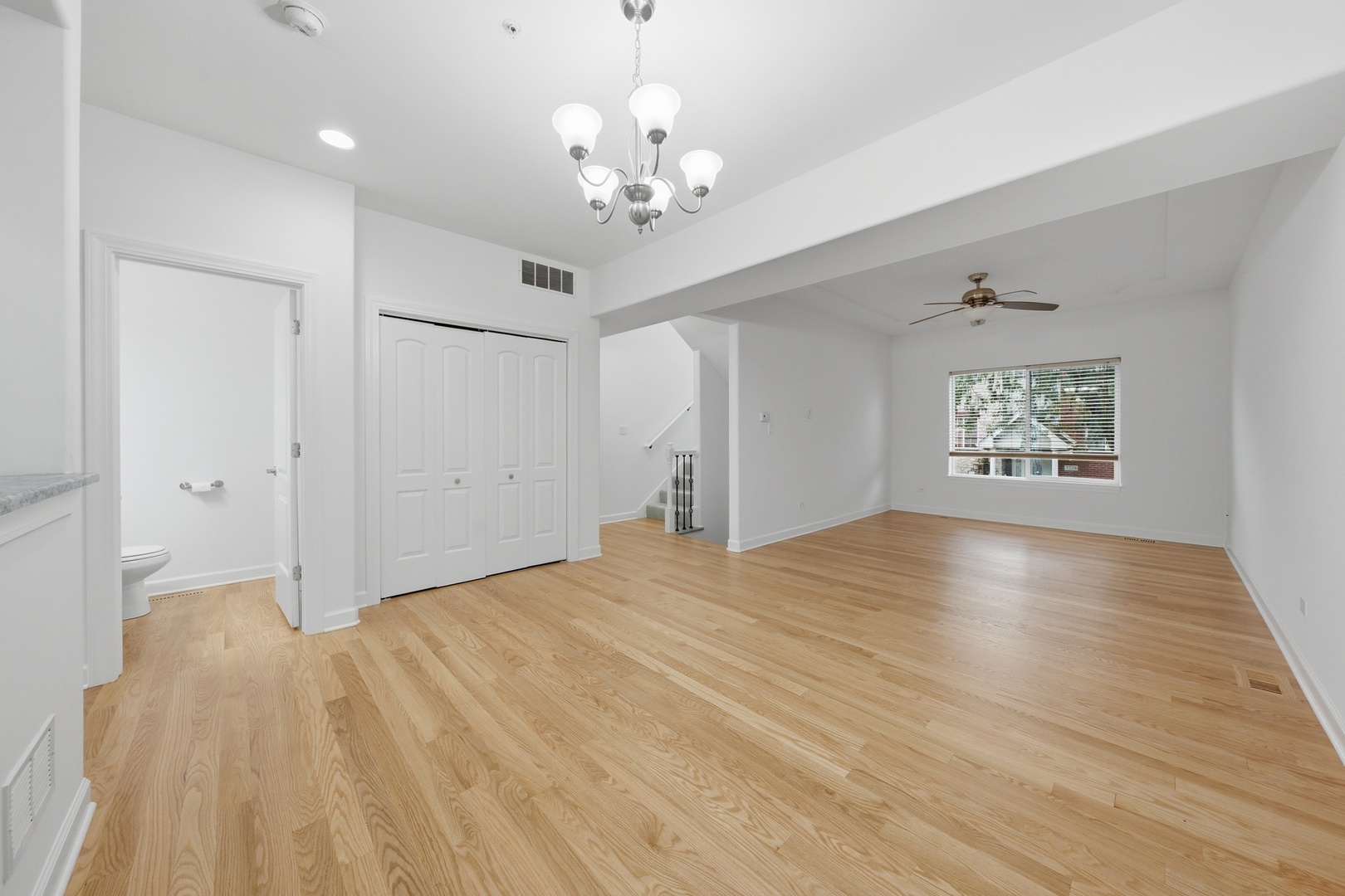 7204 W 83rd Street Property Photo 5