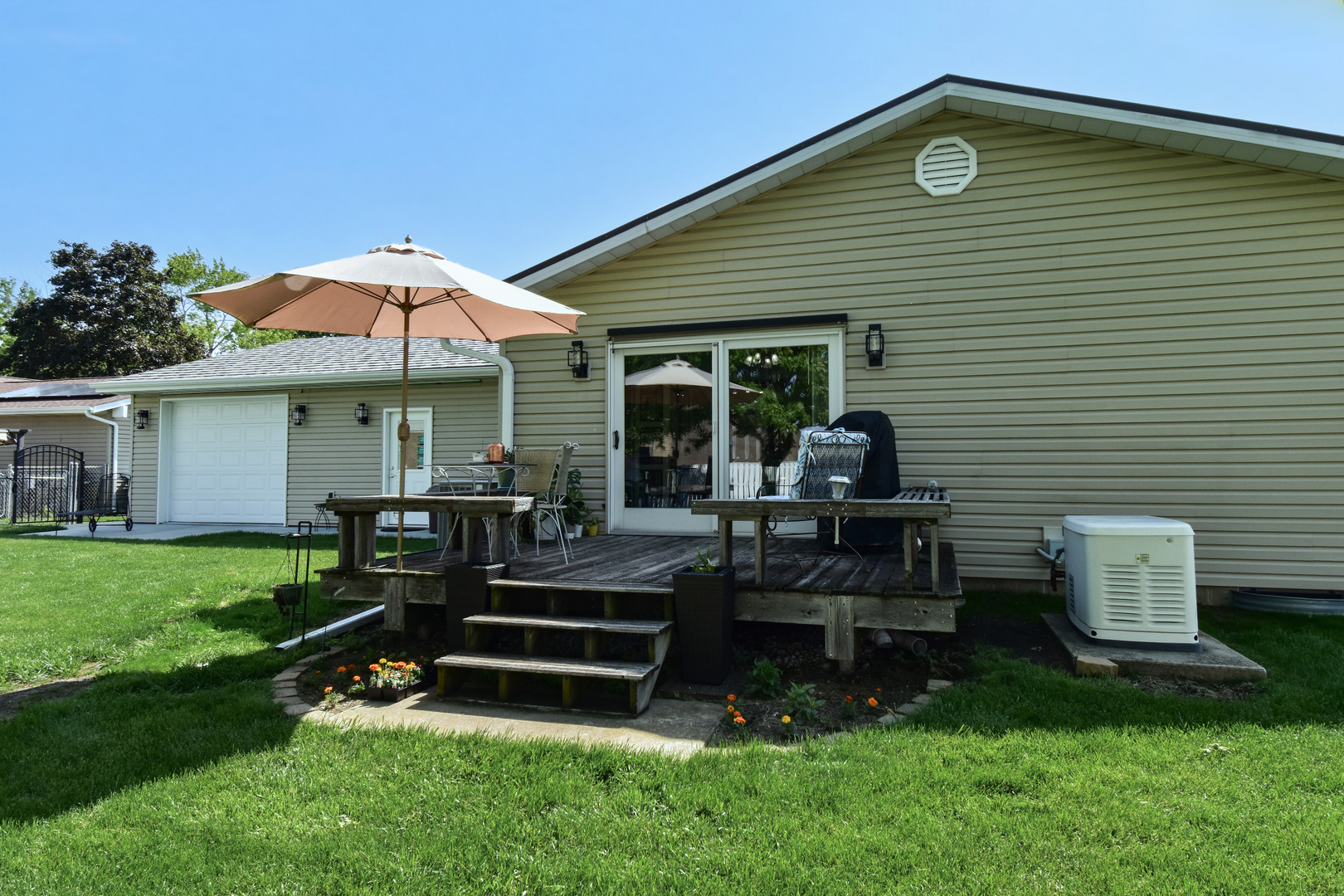 907 Illini Avenue Property Photo 67