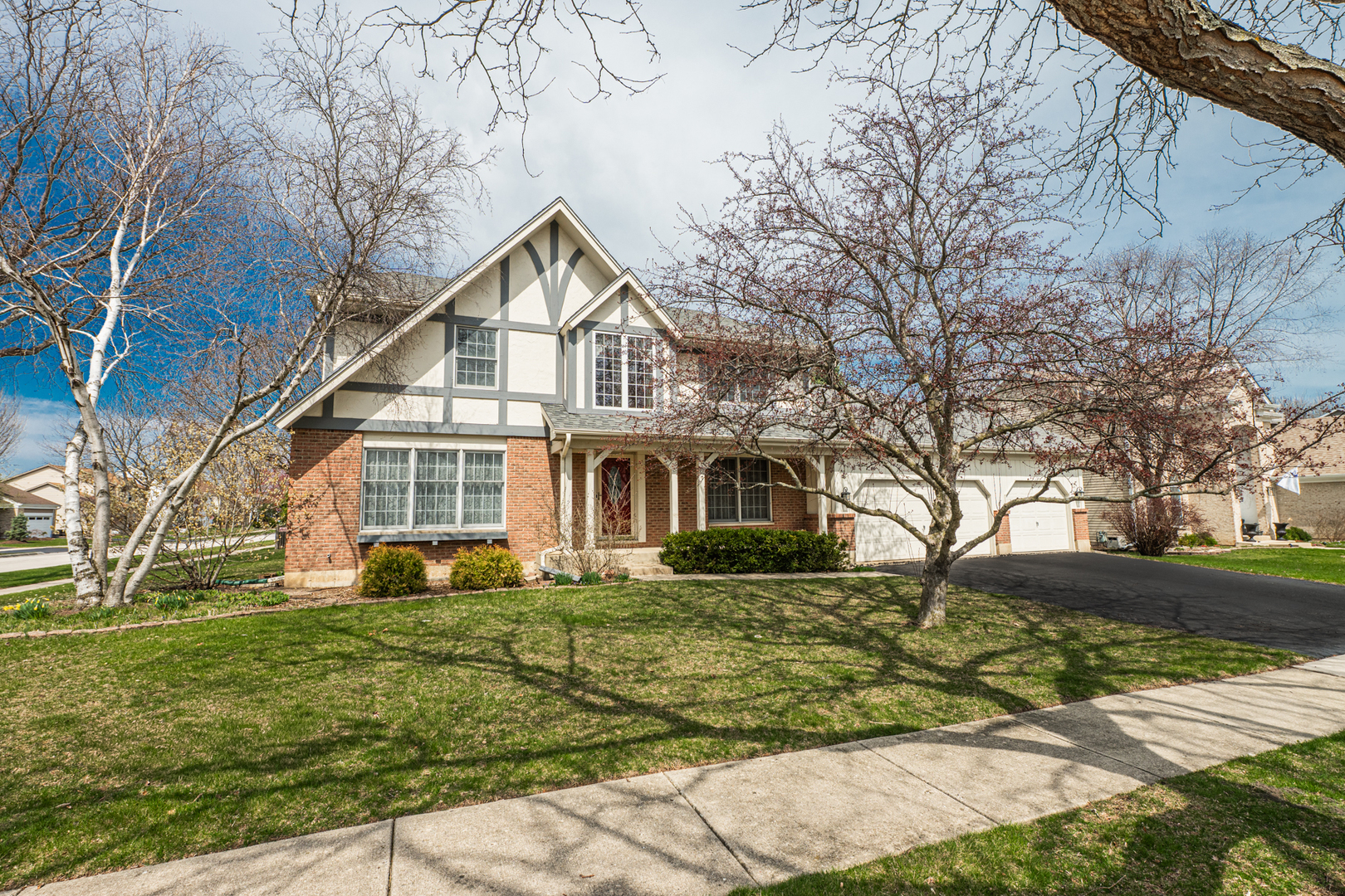 1404 Halifax Drive Property Photo 1