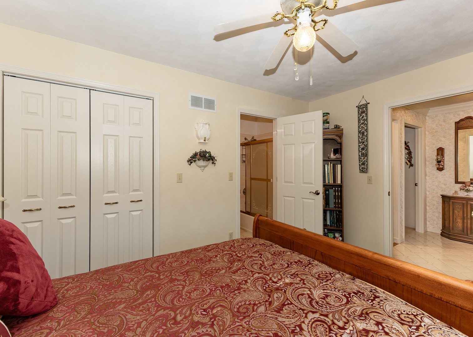 858 45th Avenue Property Photo 15