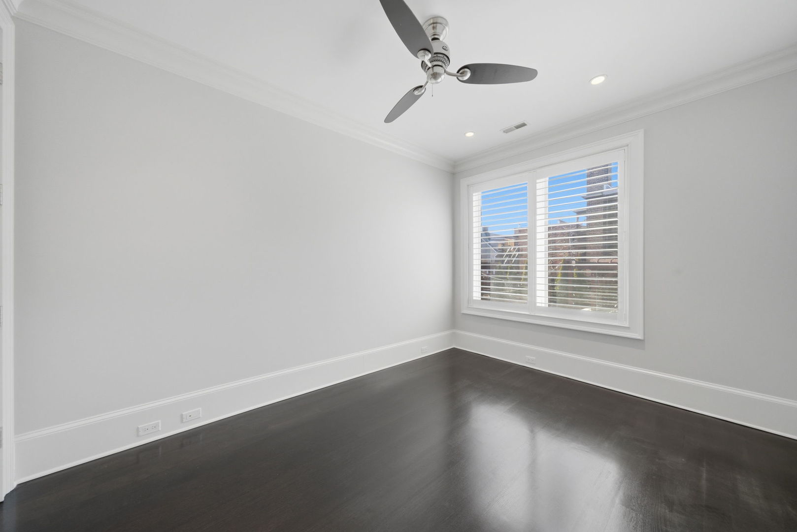 2658 N Mildred Avenue Property Photo 29