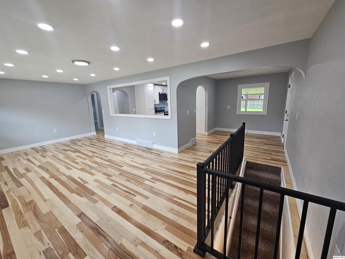 5128 Ri Dora Drive Property Photo 3