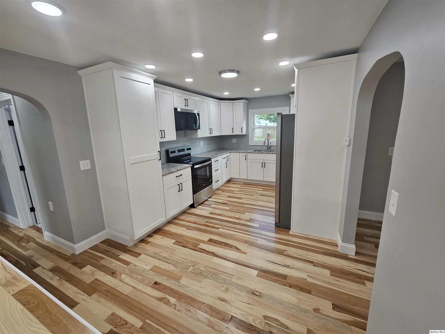 5128 Ri Dora Drive Property Photo 7