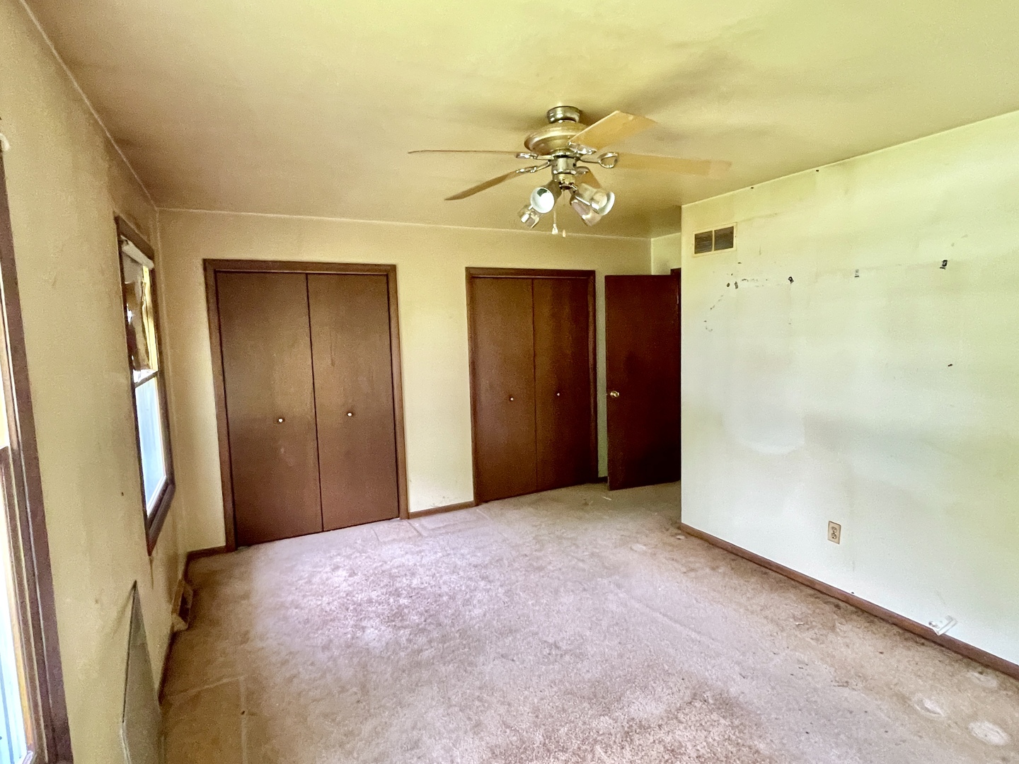 873 Hermitage Drive Property Photo 6