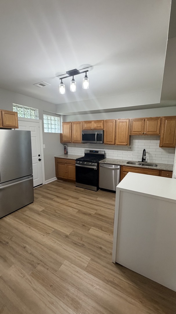 6110 S Saint Lawrence Avenue 1 Property Photo 6