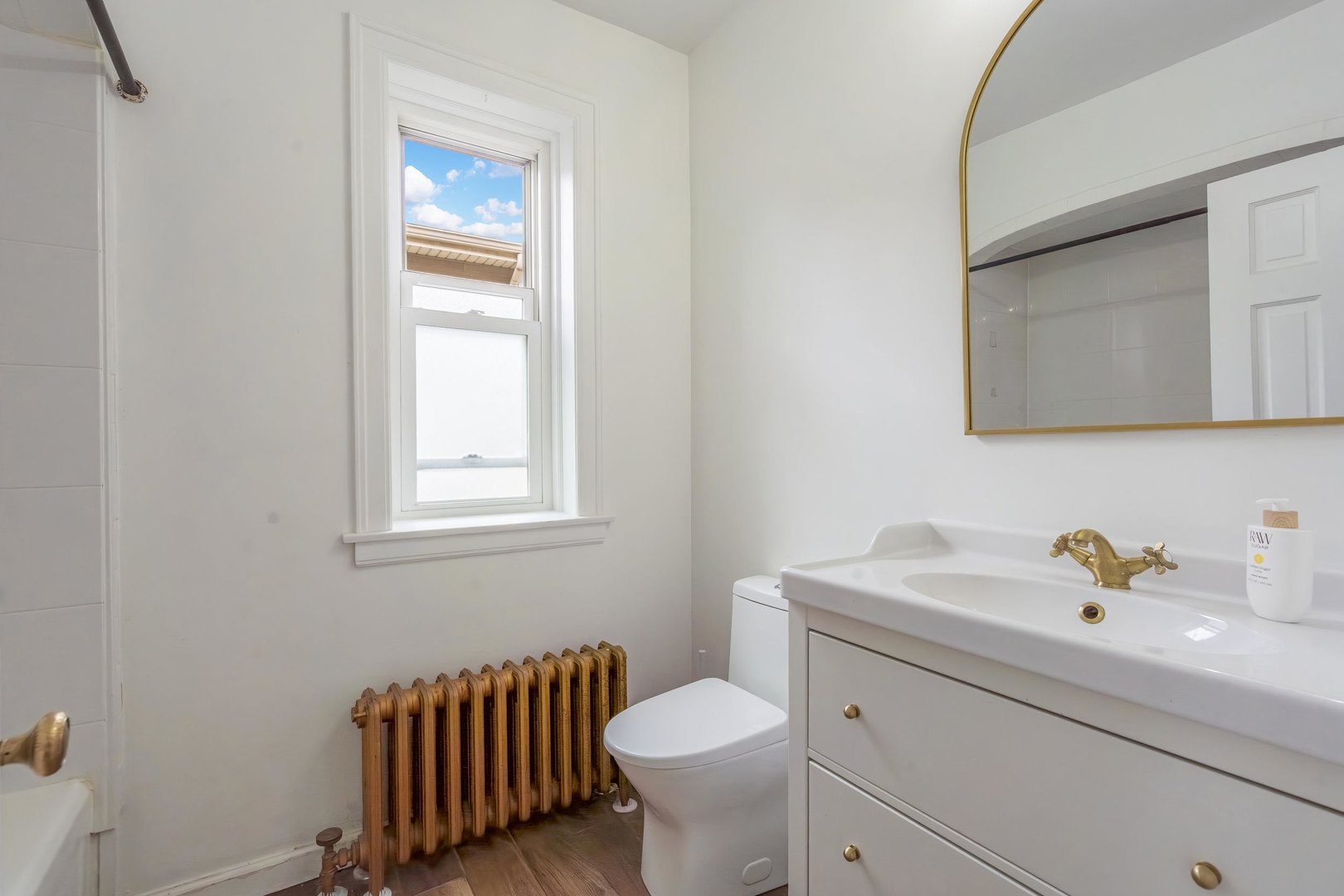 4212 Joliet Avenue Property Photo 9