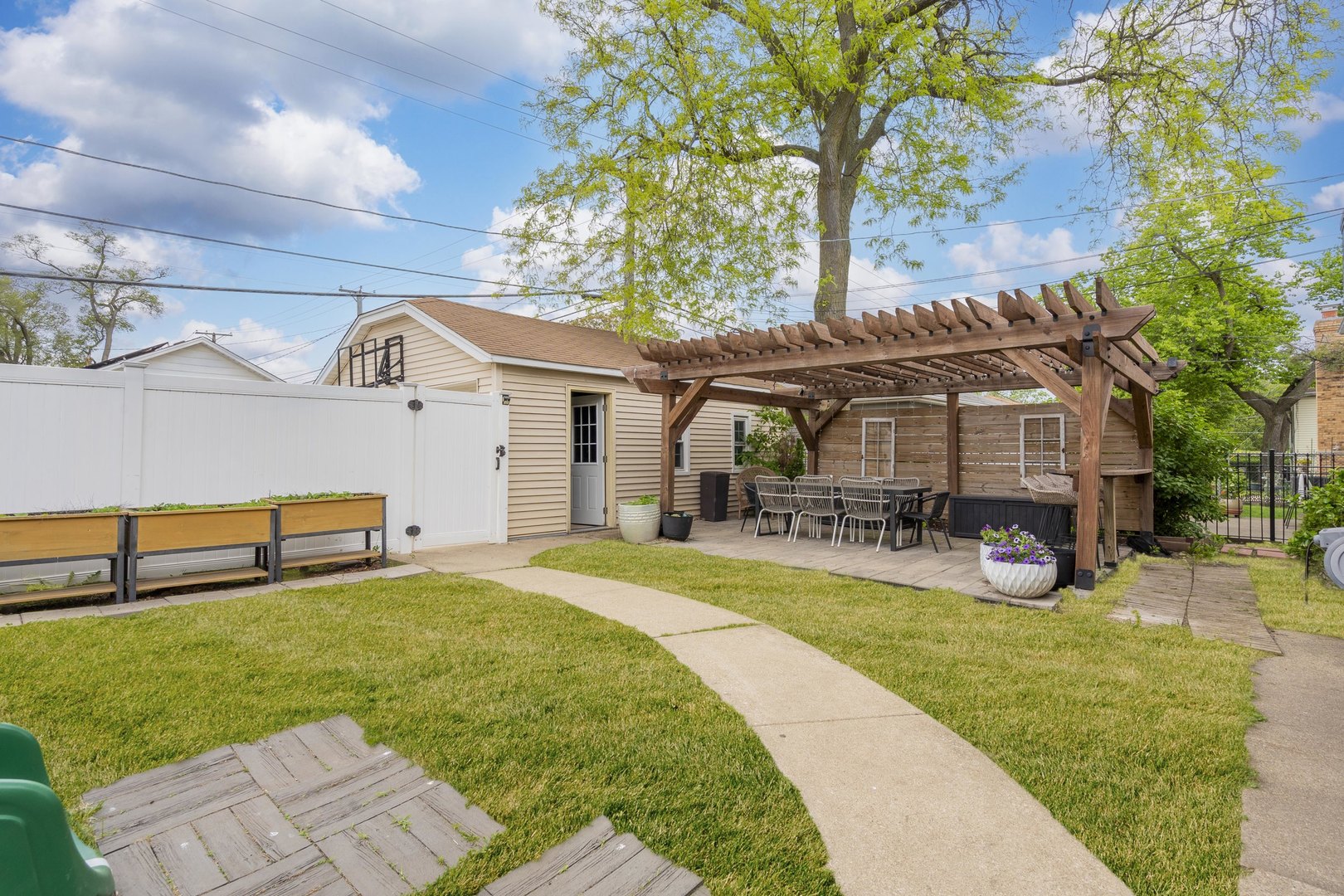 4212 Joliet Avenue Property Photo 28