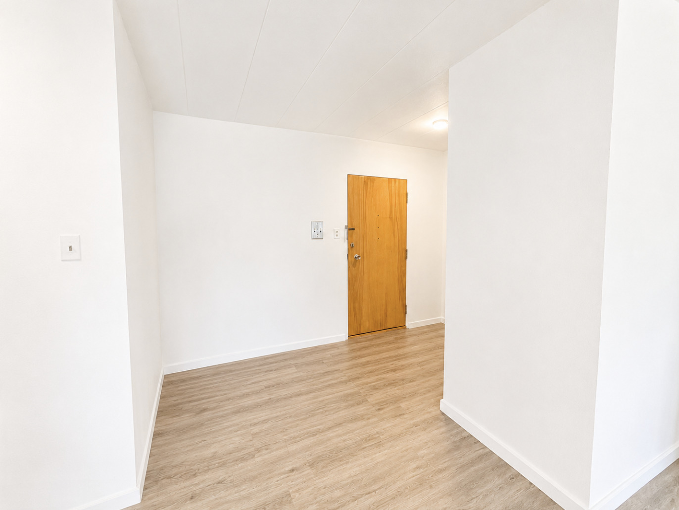 1139 Leavitt Avenue 212 Property Photo 10