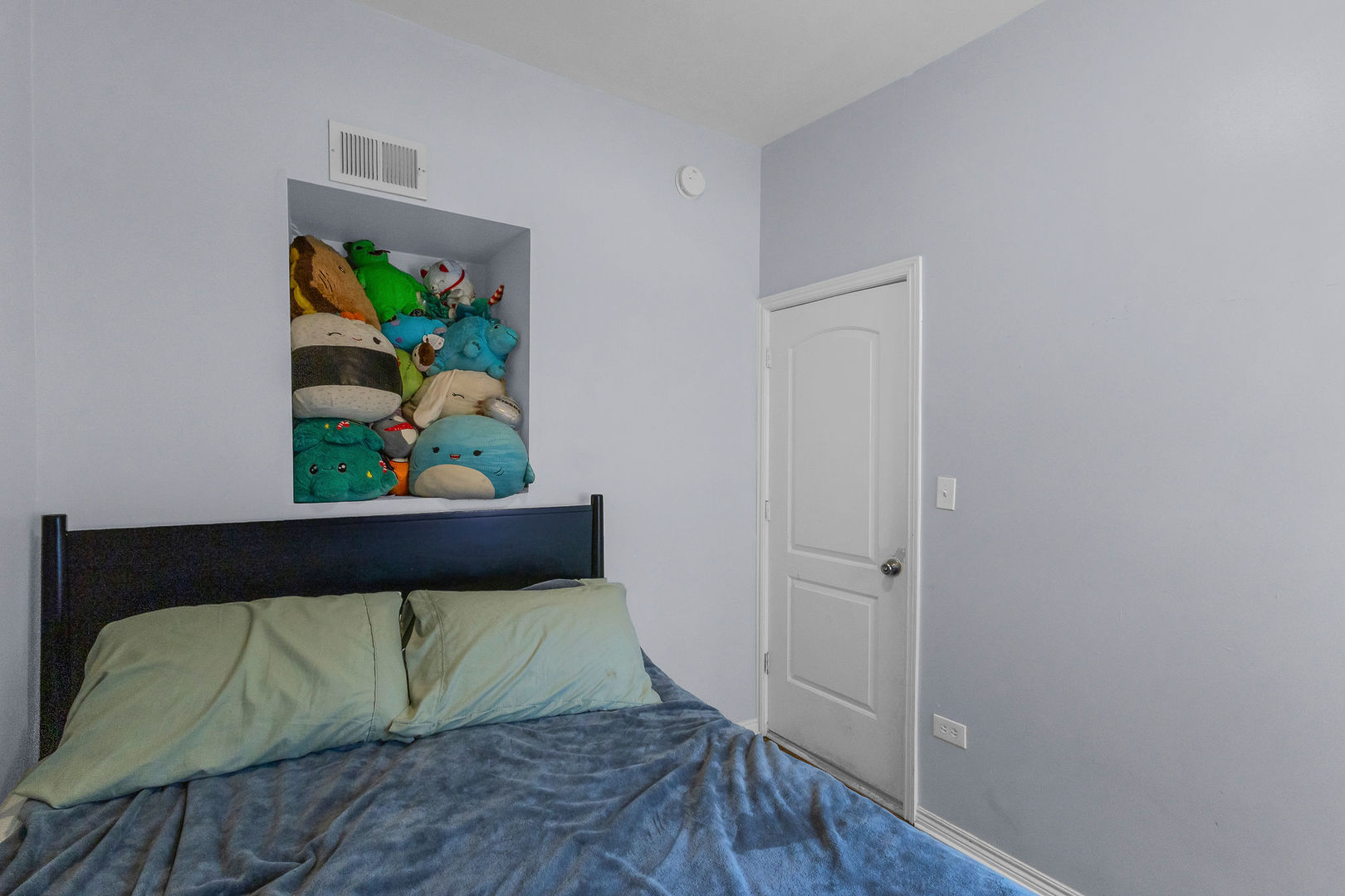 2243 S Sawyer Avenue Property Photo 11