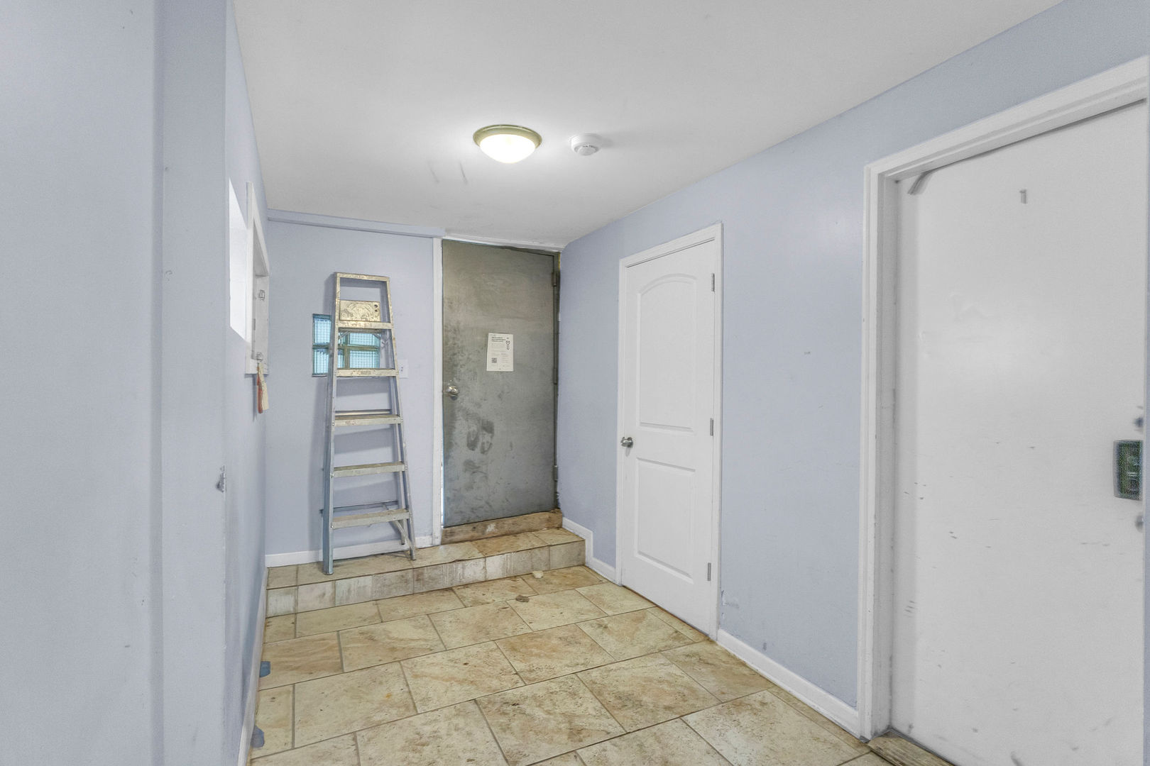 2243 S Sawyer Avenue Property Photo 33