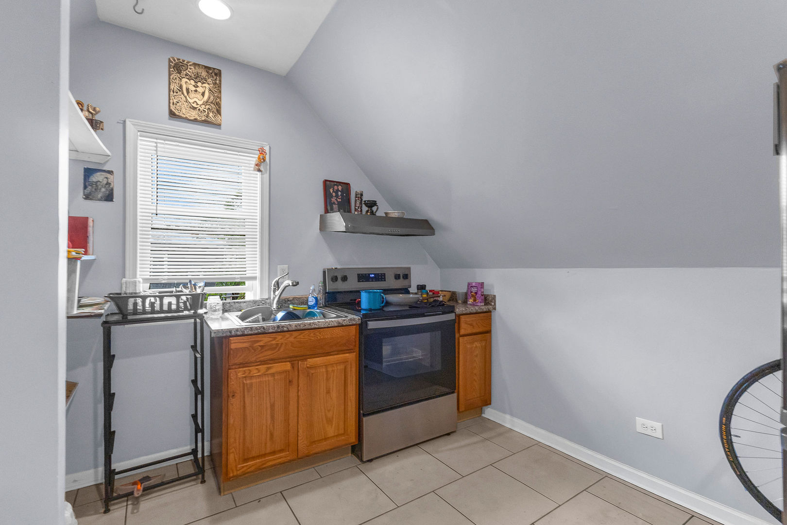 2243 S Sawyer Avenue Property Photo 47