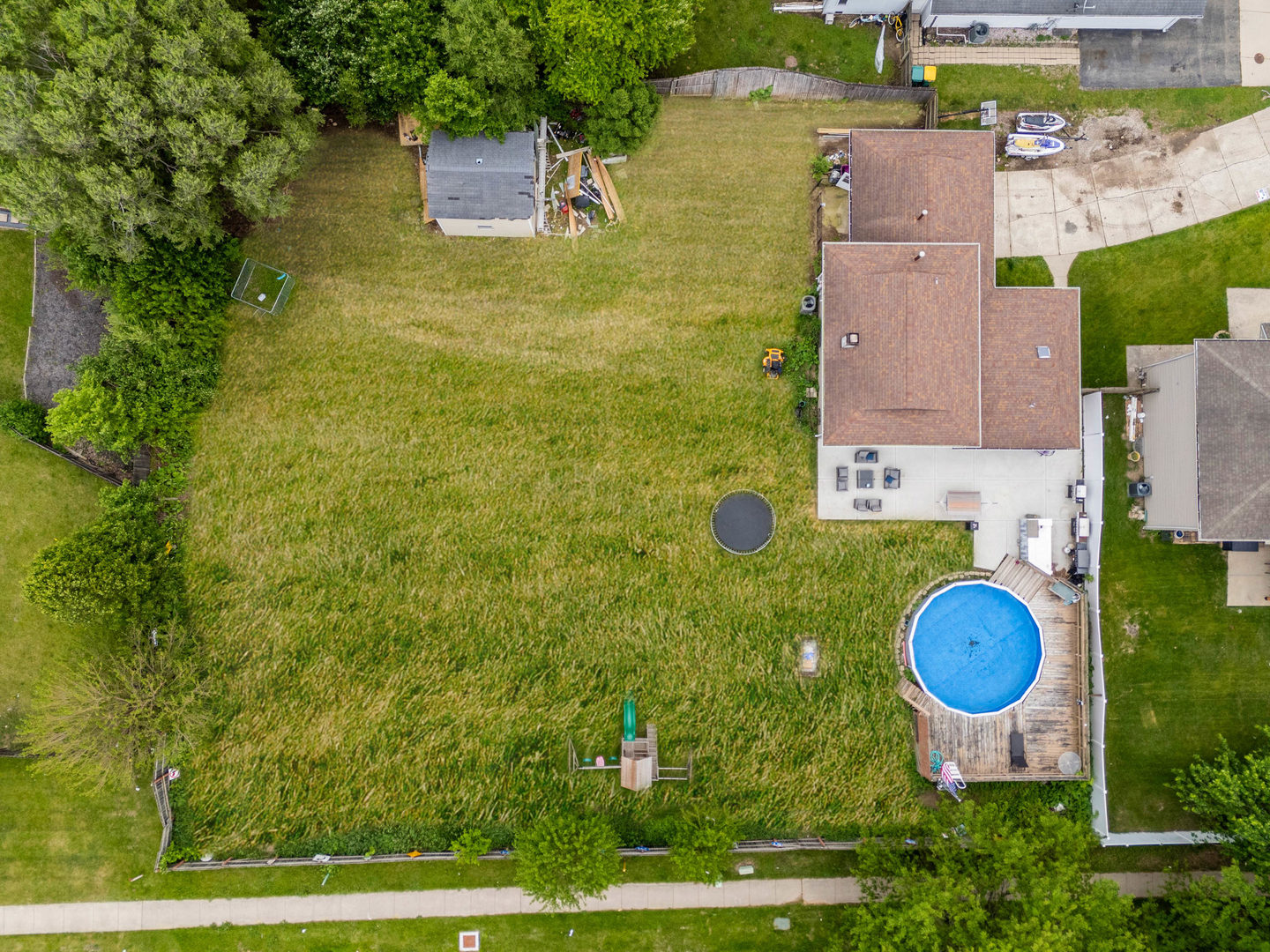 825 Copley Lane Property Photo 34