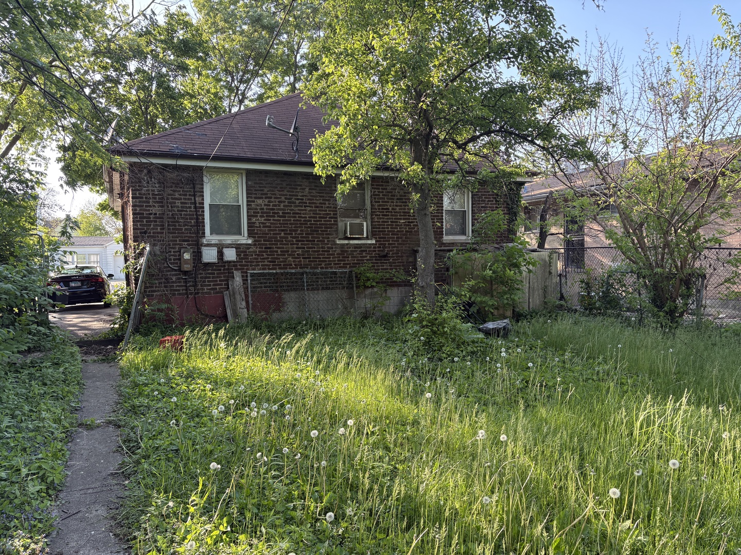 1227 Lincoln Avenue Property Photo 5