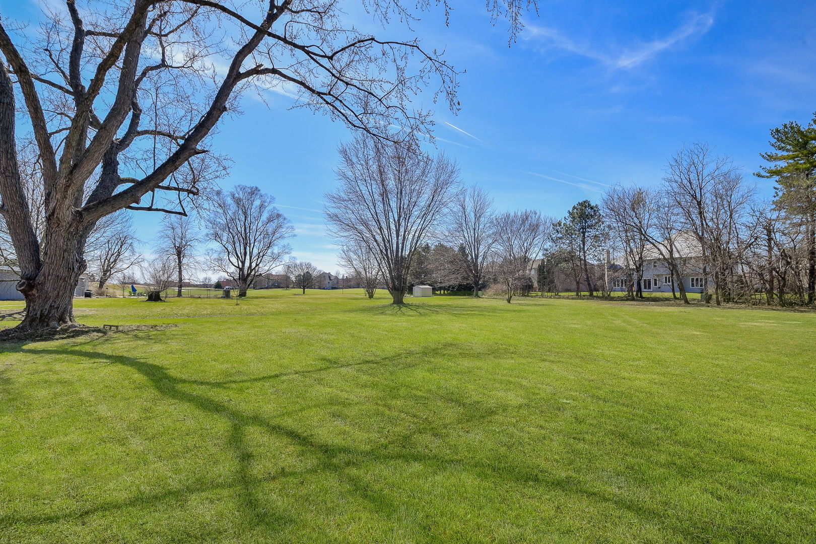 10s198 Route 59 Highway Property Photo 2