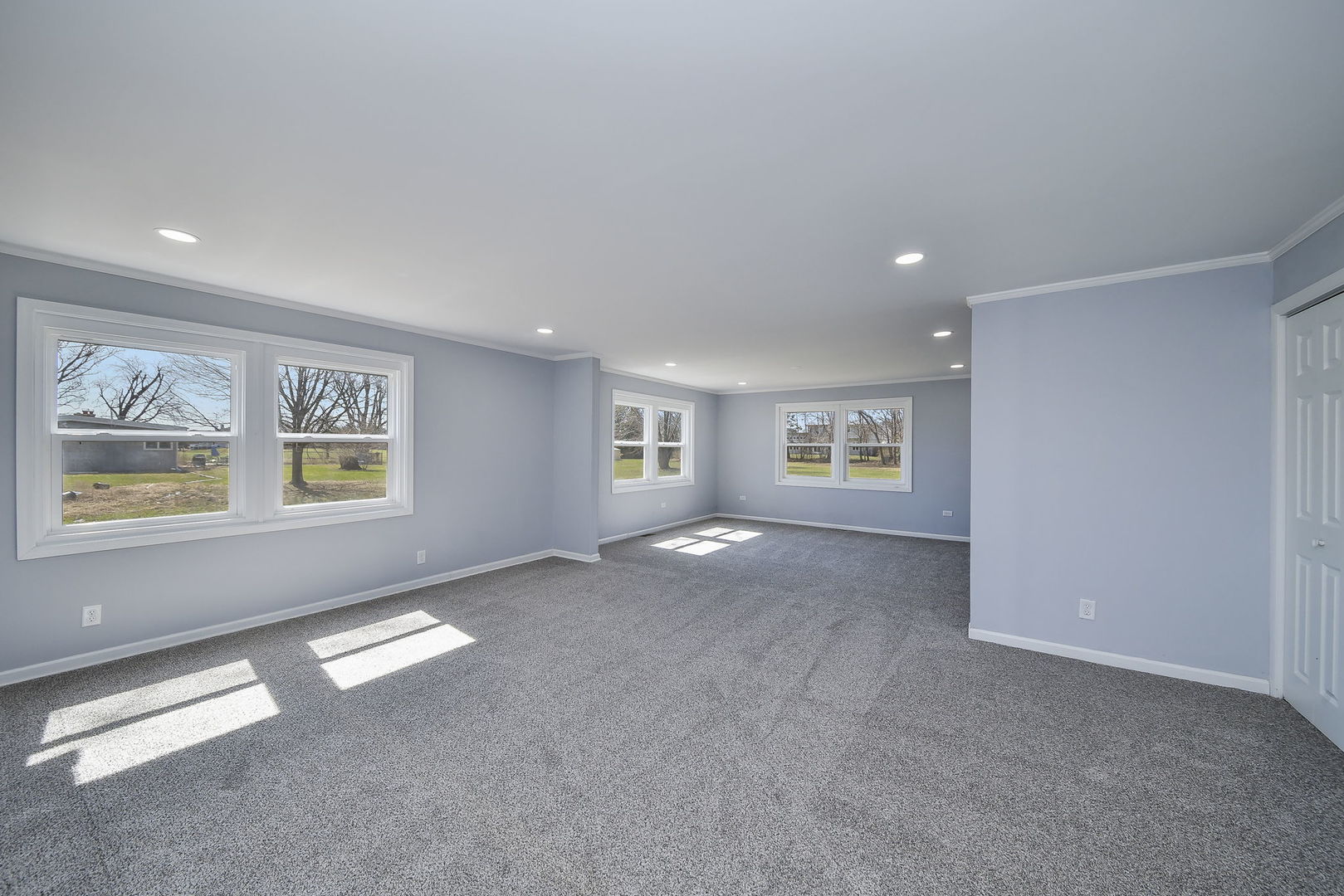 10s198 Route 59 Highway Property Photo 15