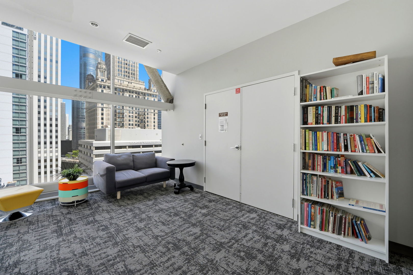 8 E Randolph Street 1506 Property Photo 26