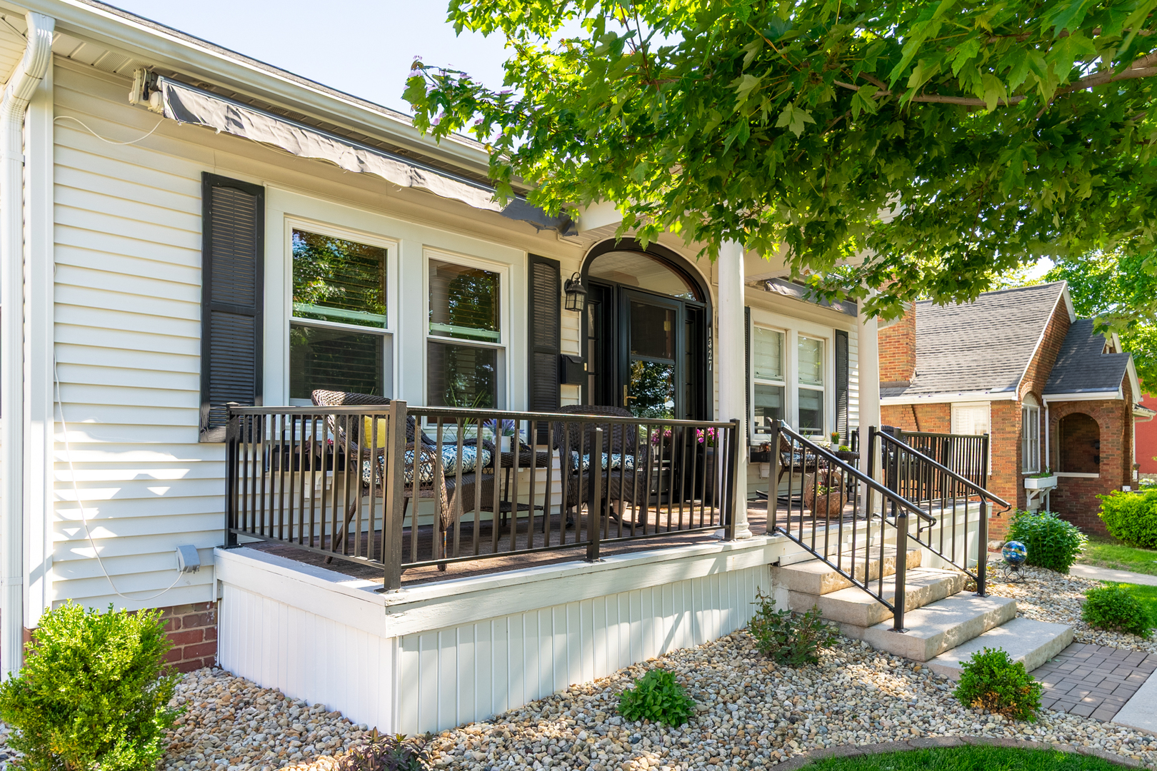 1327 5th Street Property Photo 5