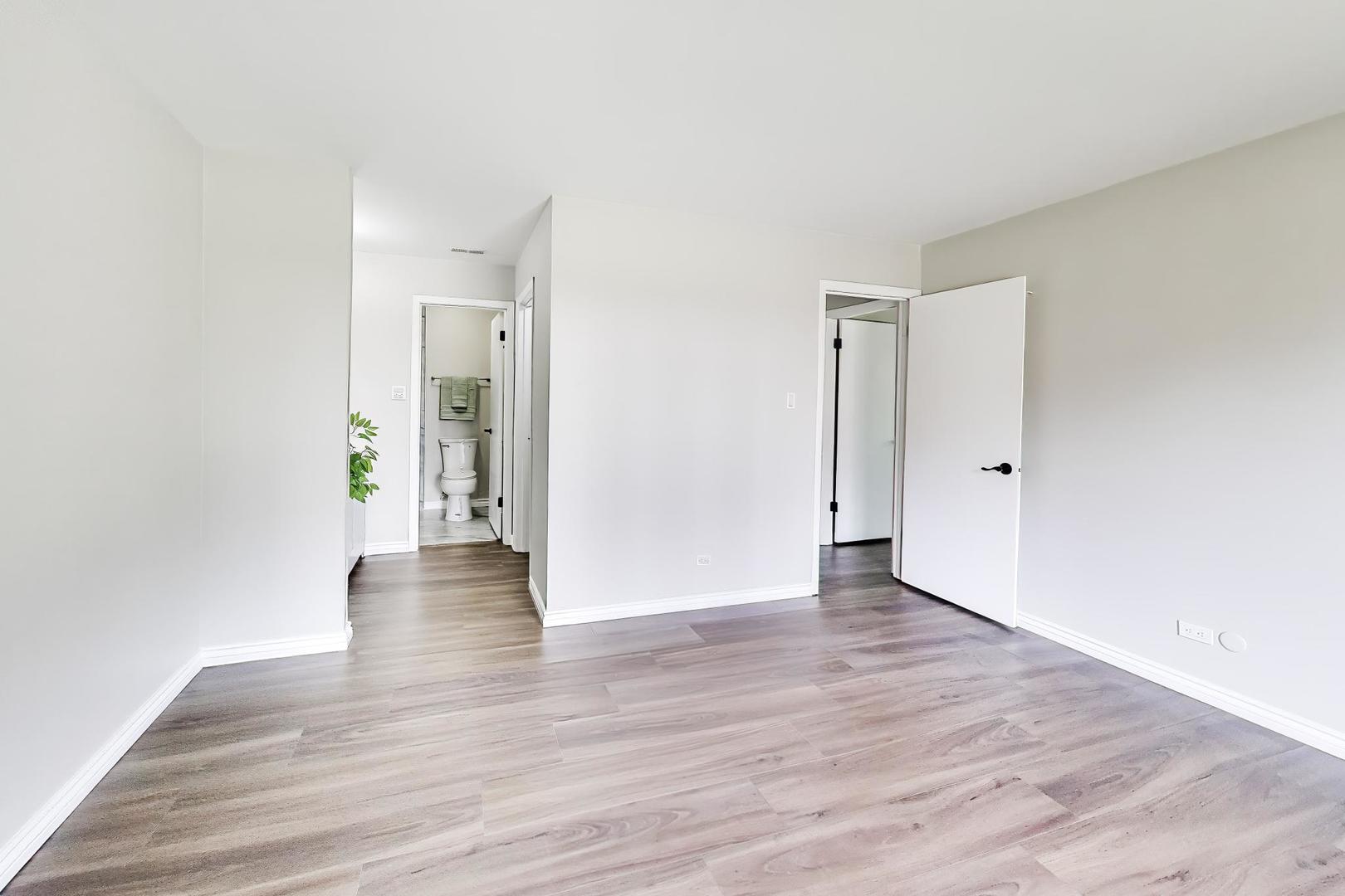 1720 Lakecliffe Drive A Property Photo 14