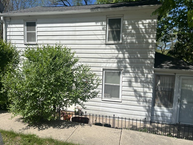 208 N Carroll Street Property Photo 2