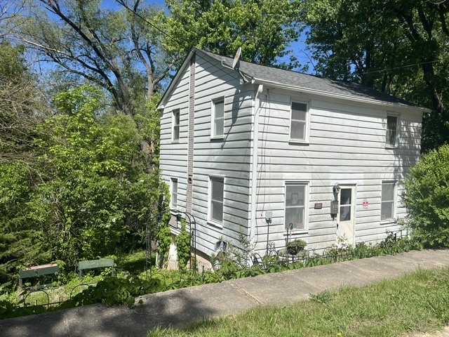 208 N Carroll Street Property Photo 4