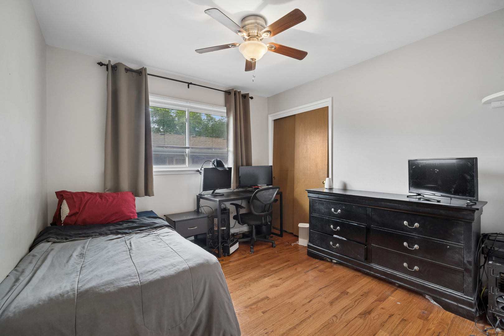 1159 S Mitchell Avenue Property Photo 13