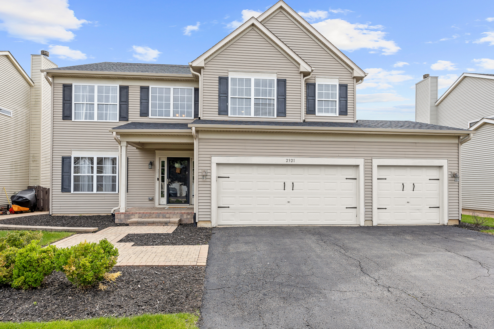 2321 Amsterdam Circle