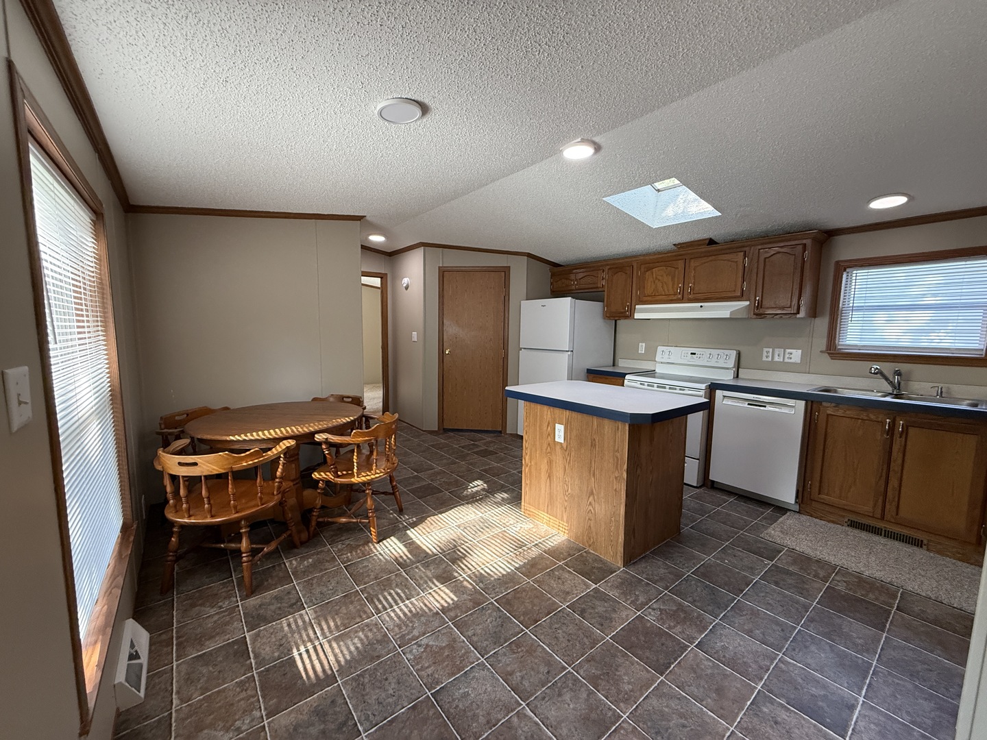 153 Oak Valley Drive Property Photo 6