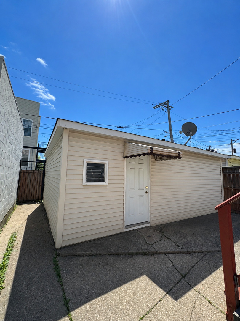 3709 W Palmer Street Property Photo 4