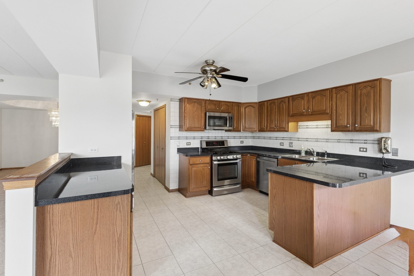 11901 Windemere Court 301 Property Photo 10