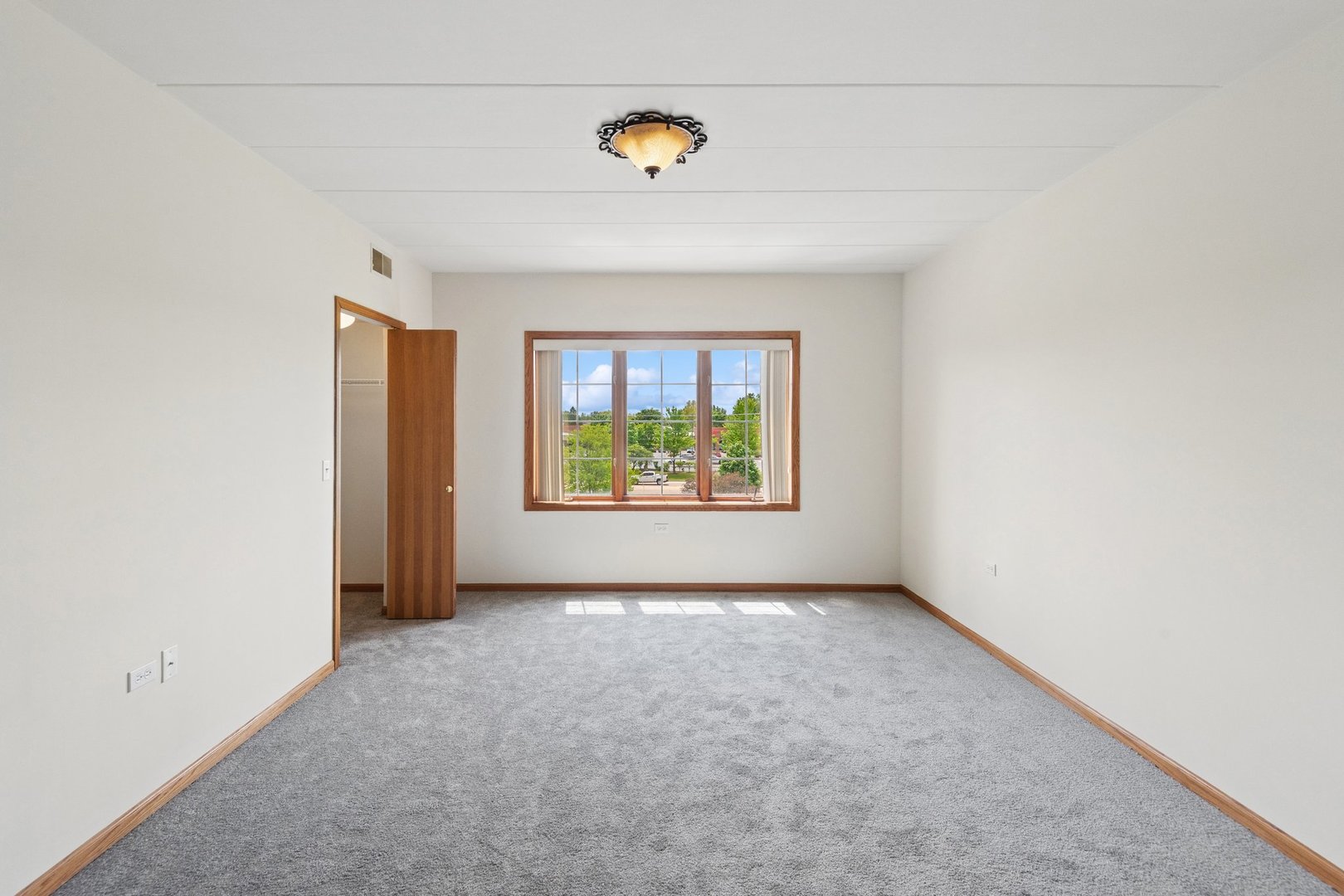 11901 Windemere Court 301 Property Photo 14