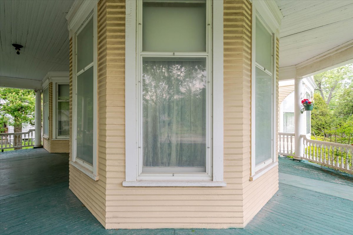 425 Mason Street Property Photo 6