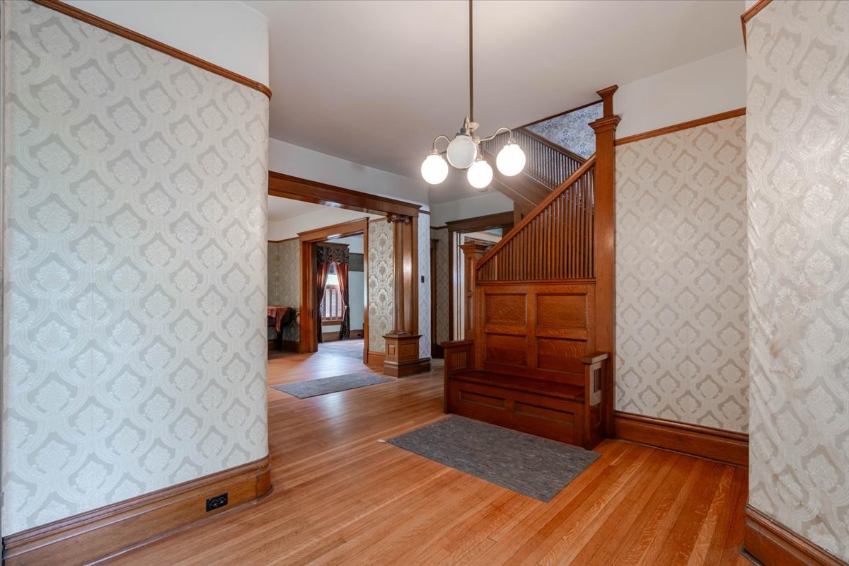 425 Mason Street Property Photo 10