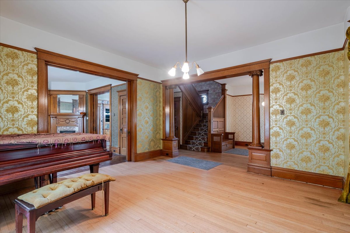 425 Mason Street Property Photo 12