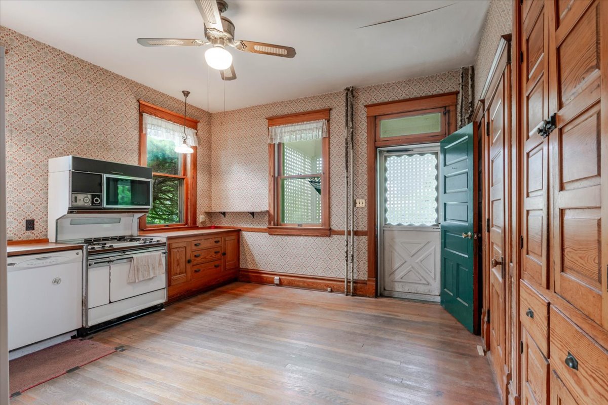 425 Mason Street Property Photo 17