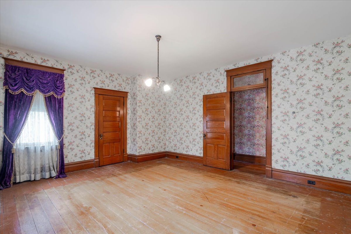 425 Mason Street Property Photo 32