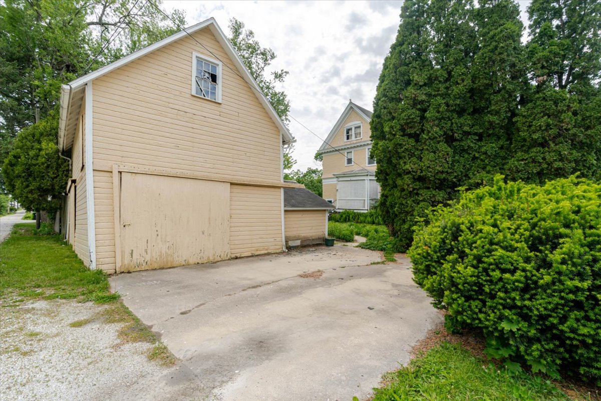 425 Mason Street Property Photo 40