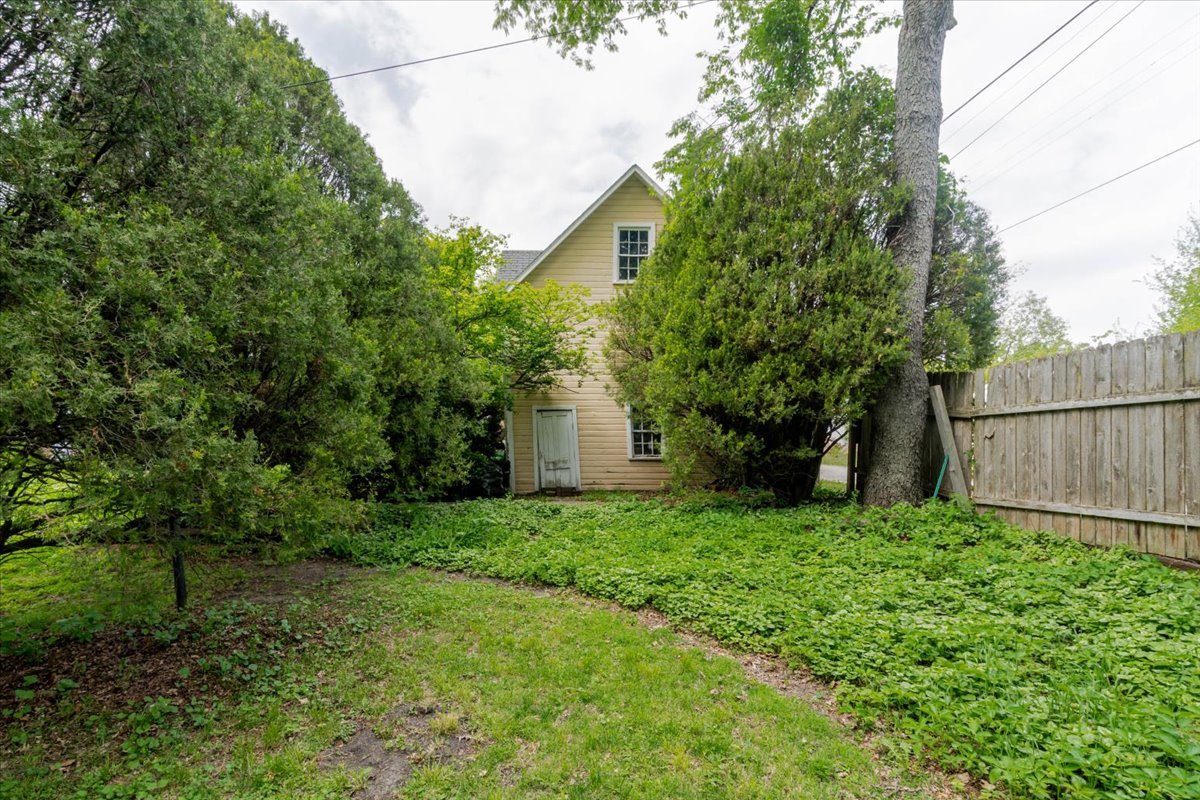 425 Mason Street Property Photo 42