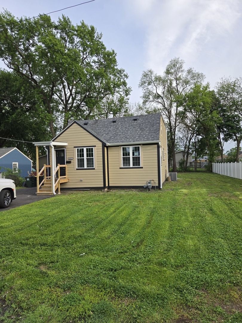 10615 Schubert Avenue Property Photo 1