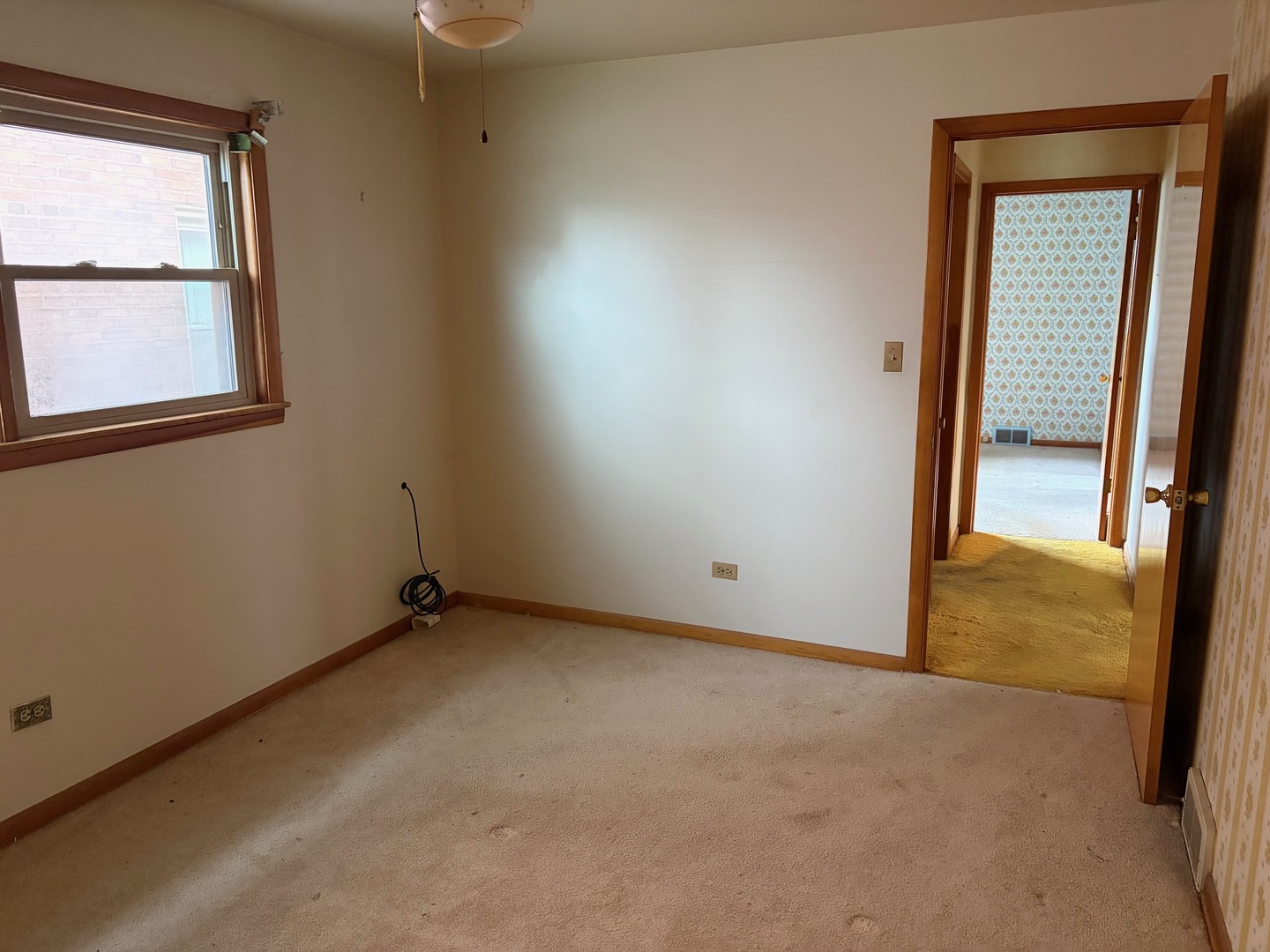 10031 S Forest Avenue Property Photo 6