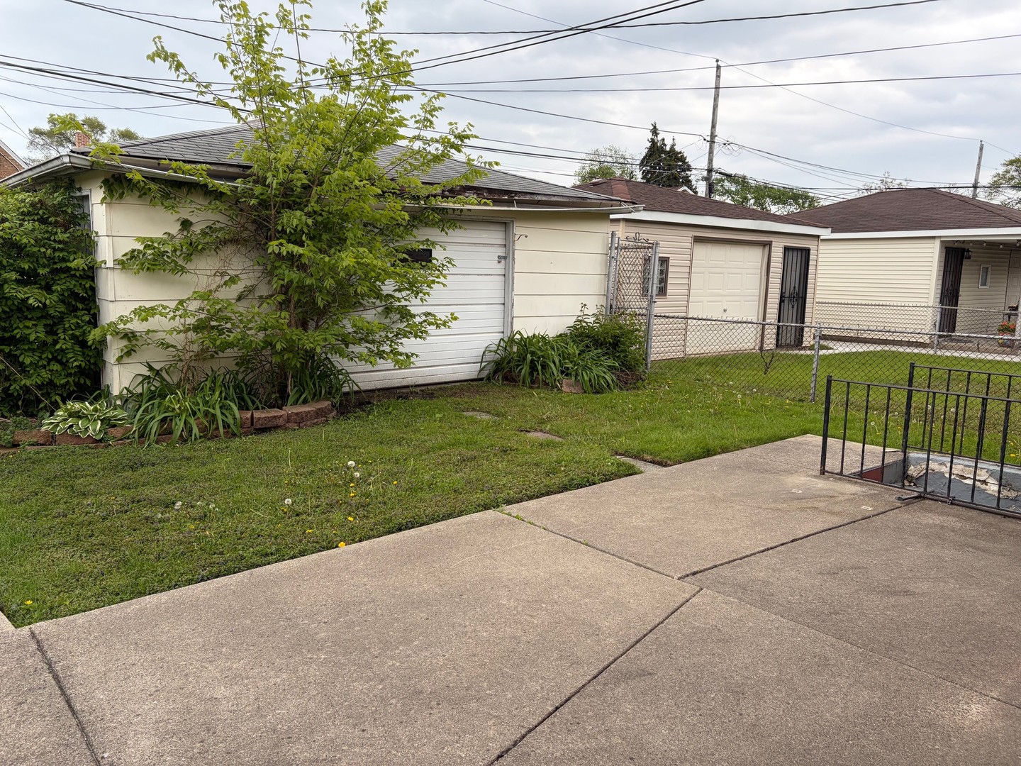 10031 S Forest Avenue Property Photo 18