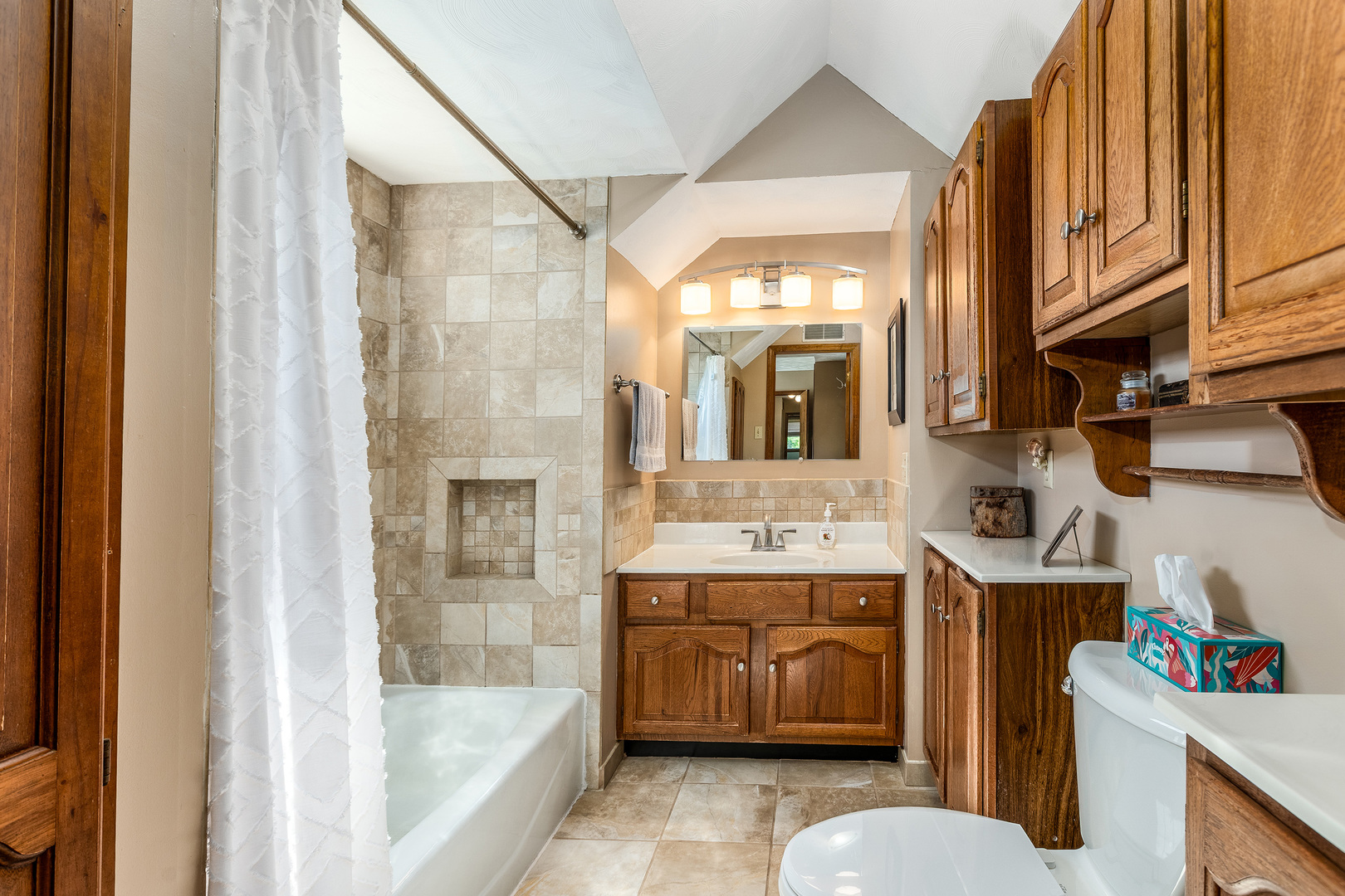 18096 Il-37 Property Photo 38
