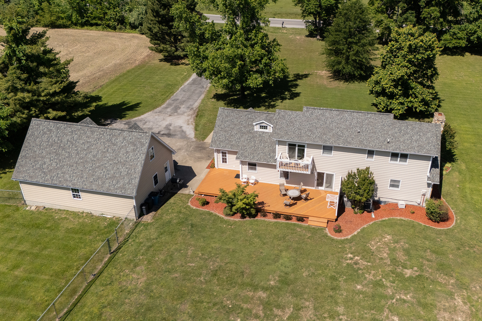 18096 Il-37 Property Photo 52
