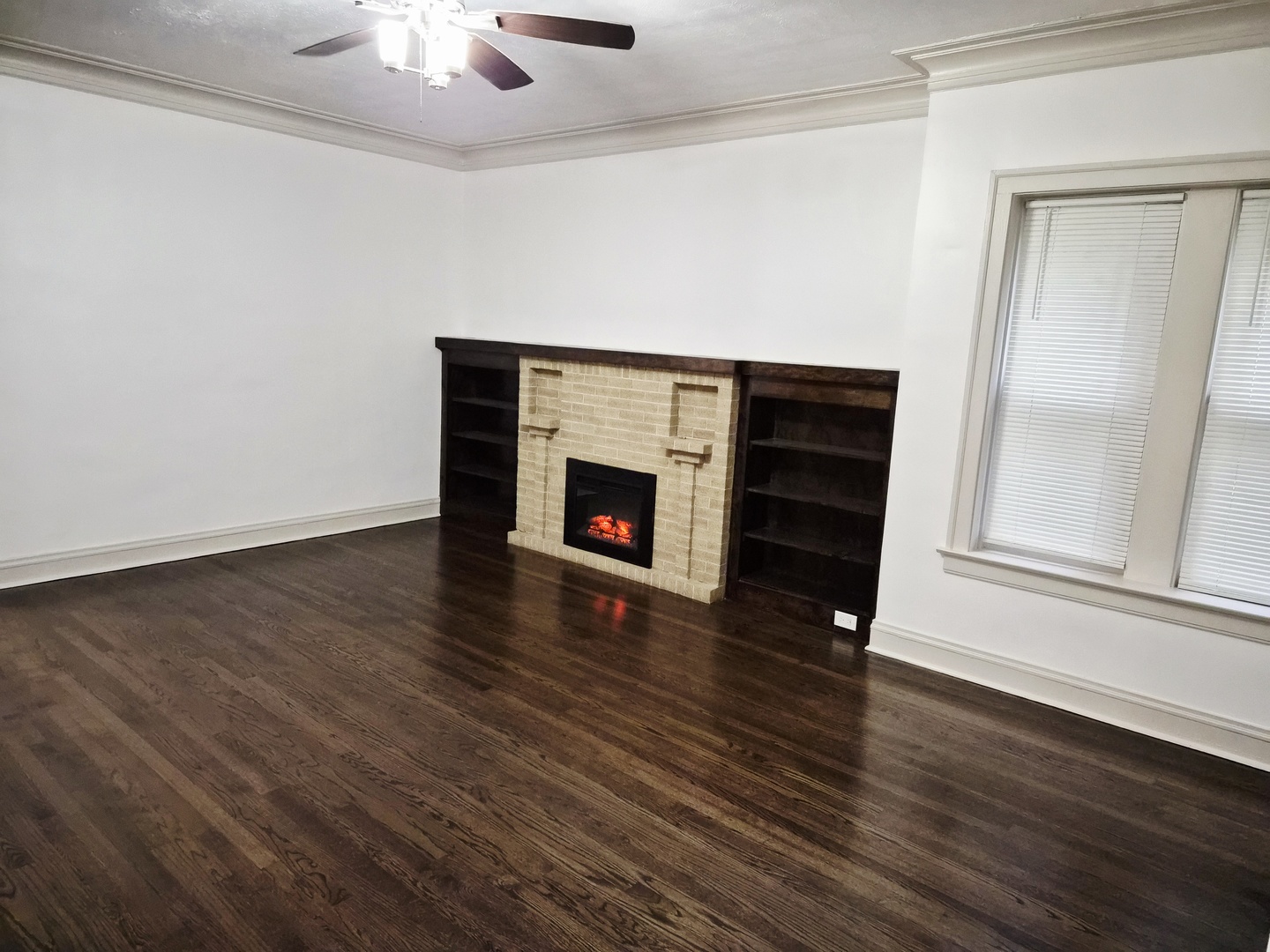 7826 S Bennett Avenue 1 Property Photo 3
