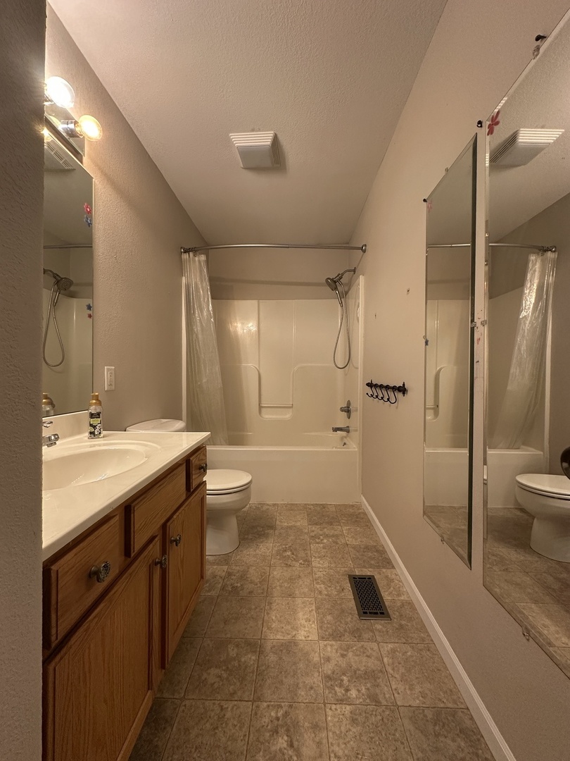 109 Labrador Lane Property Photo 31