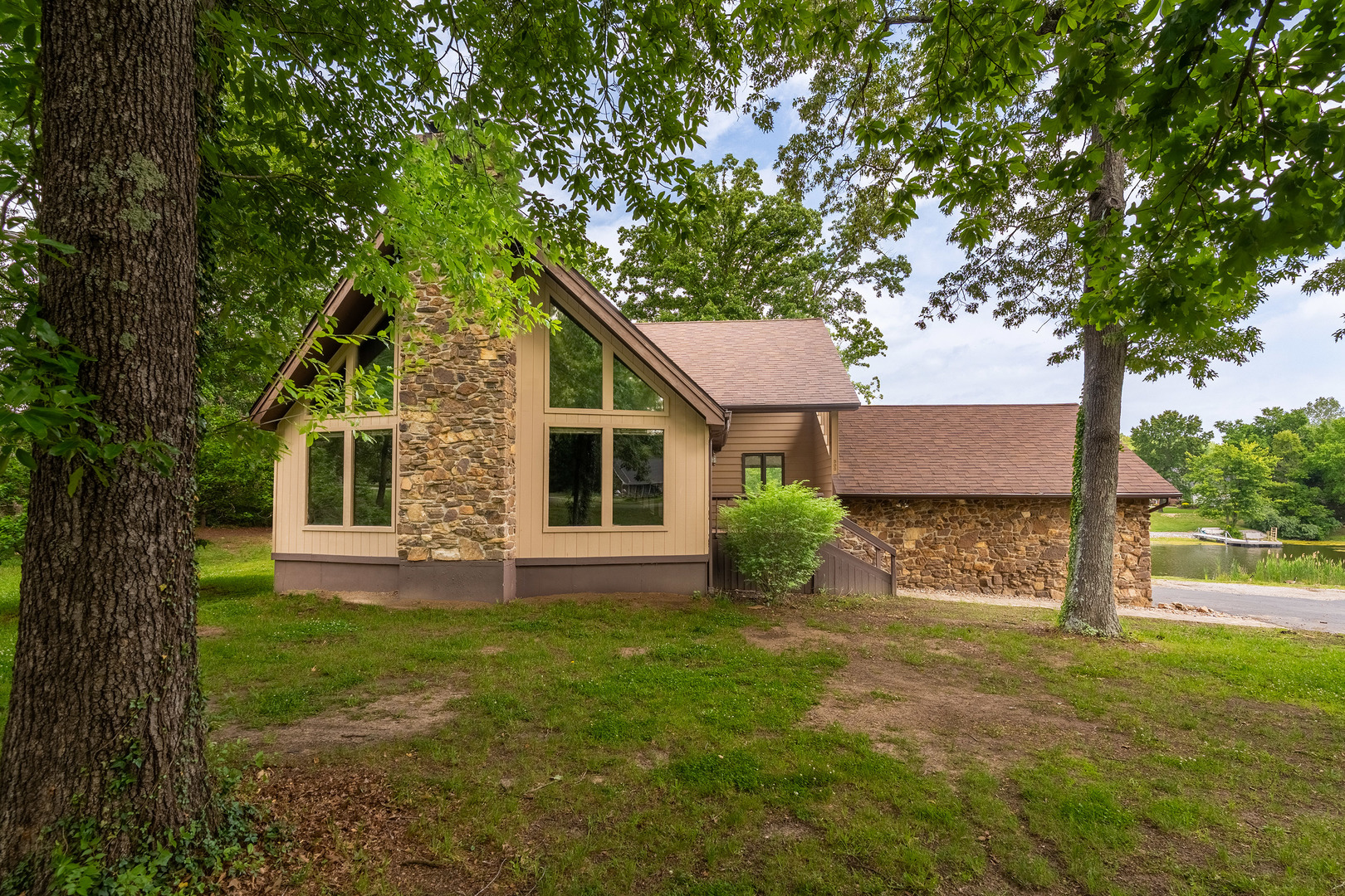 500 Arbor Drive Property Photo 2