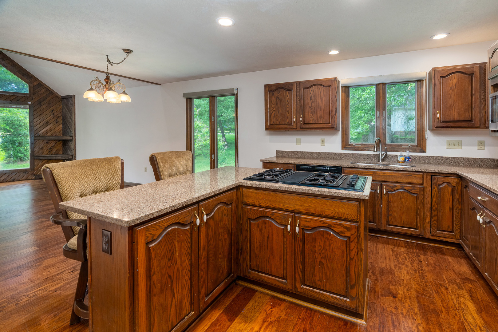 500 Arbor Drive Property Photo 13