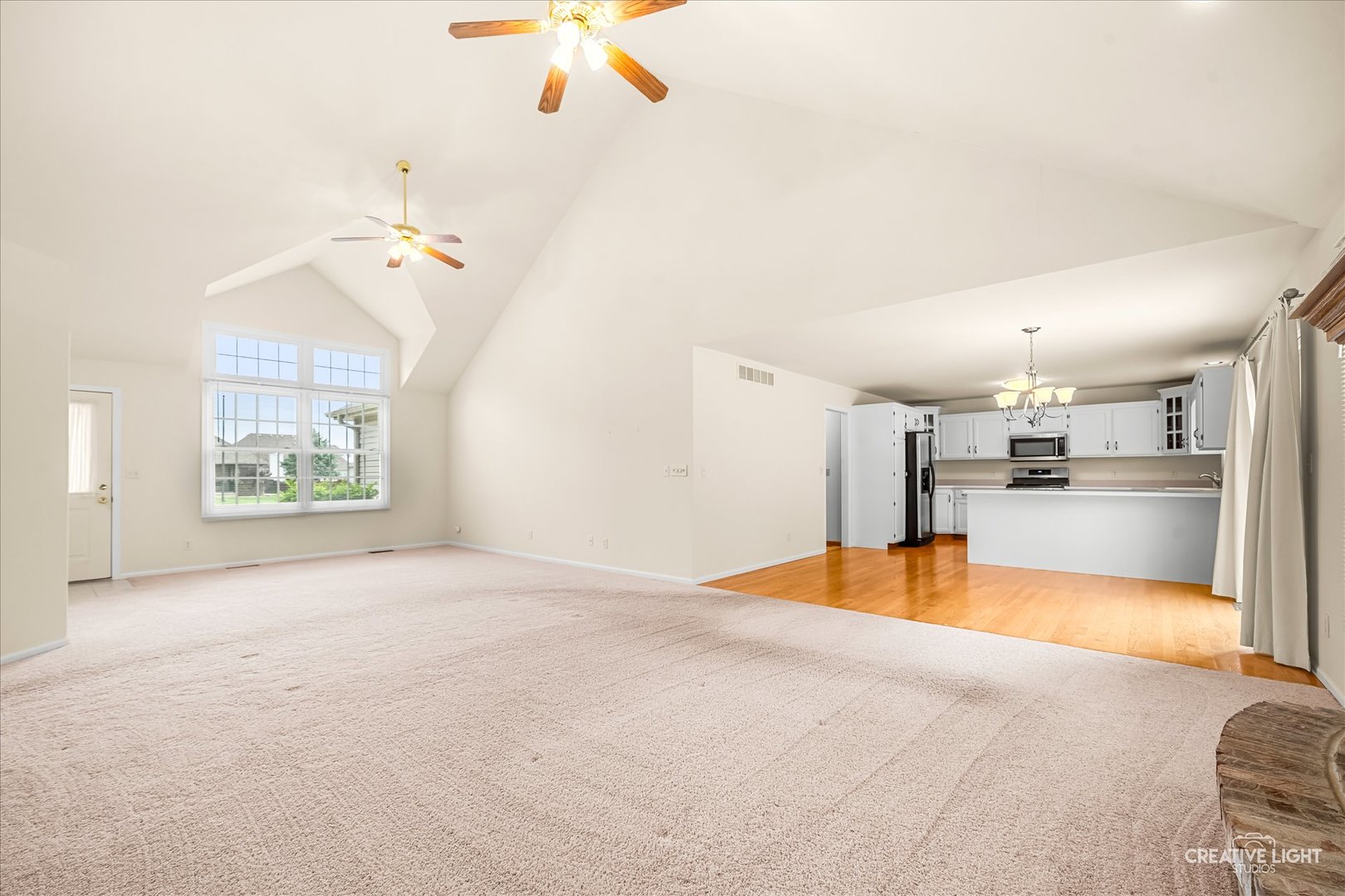 714 E Knights Road Property Photo 5